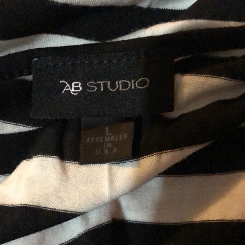 AB Studio Top   - Picture 4 of 4